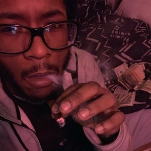 Meet your Posher, Marqmarquise